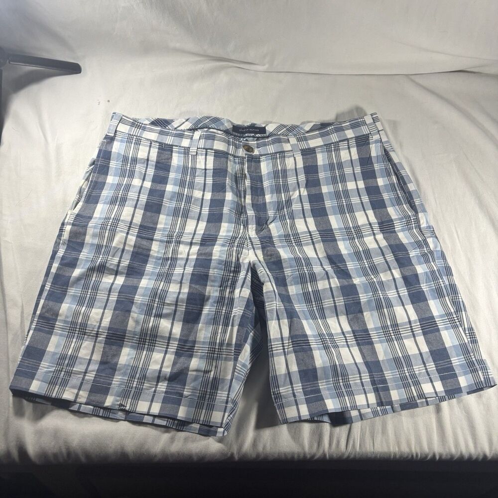 Tommy Hilfiger Plaid Shorts Size 40 Blue White Check Flat Front